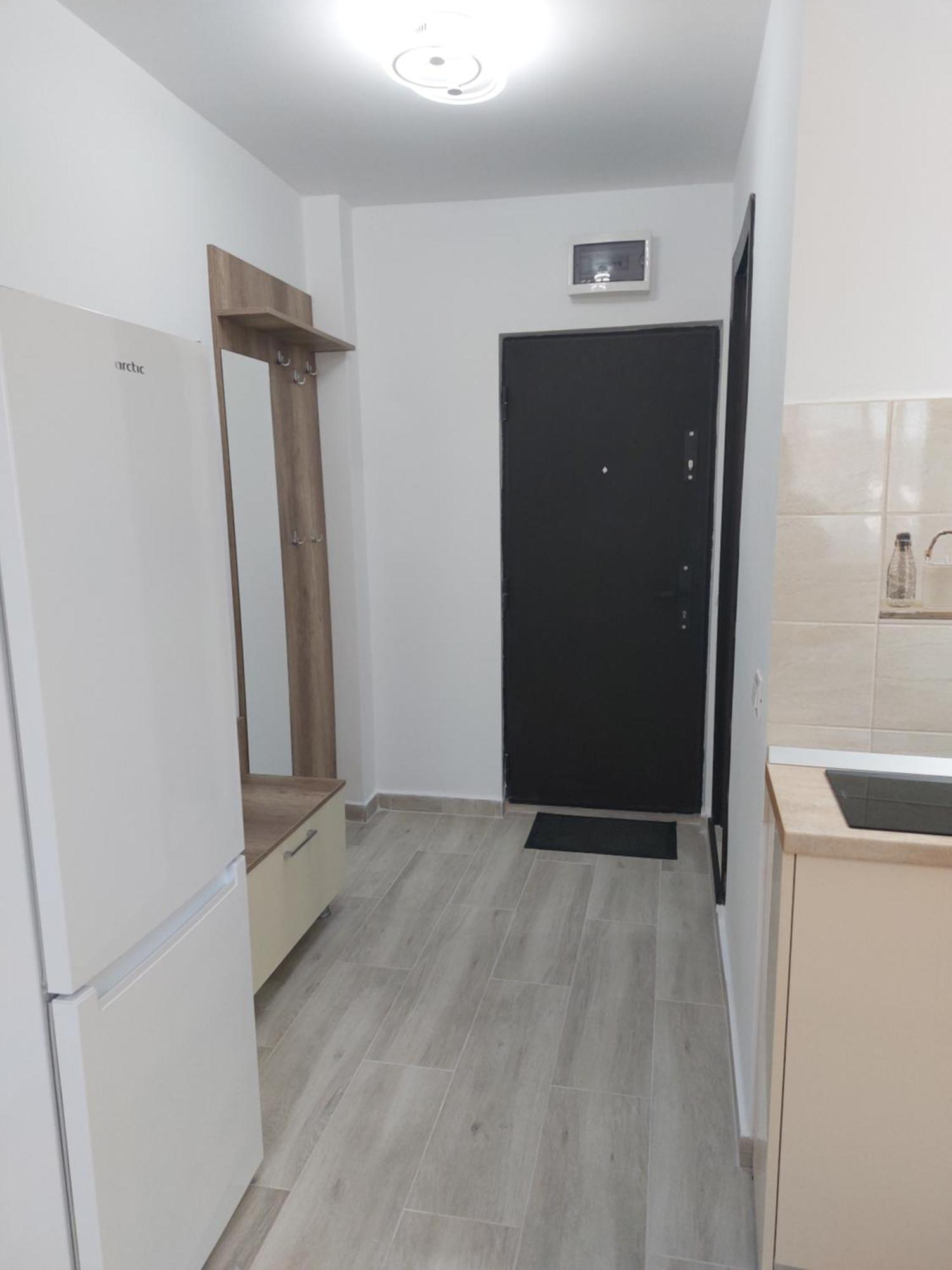 Rg Garsoniera Central Piatra Neamţ Exterior foto